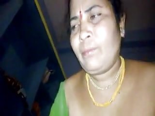 Free sex v desi mature aunty